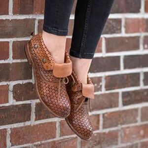 Patricia Nash Italian Leather Sabrina Booties